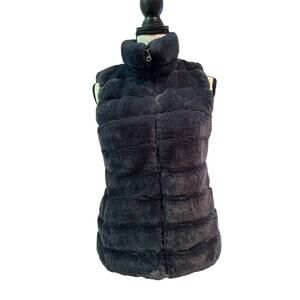 Dylan Faux Fur Vest Womens Small Black Quilted Luxury Plush Cozy Winter Outdoor